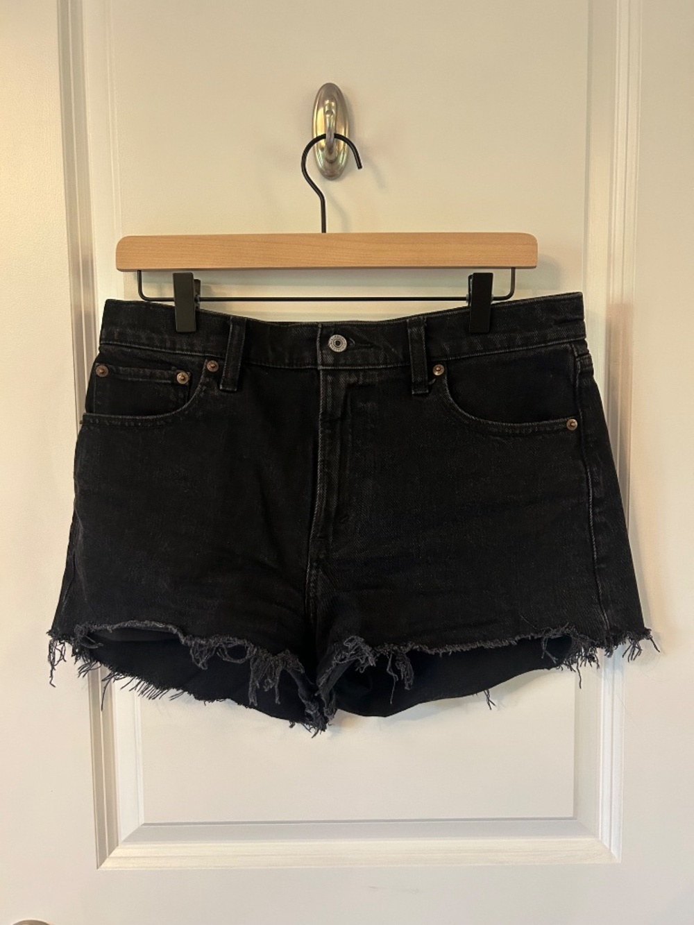 Abercrombie High Rise Mom Short - Picture 2 of 5